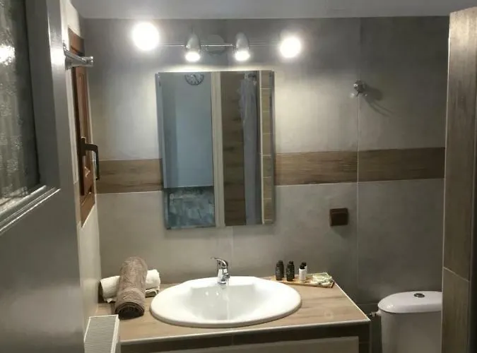 Lemonia Semesterbostad *