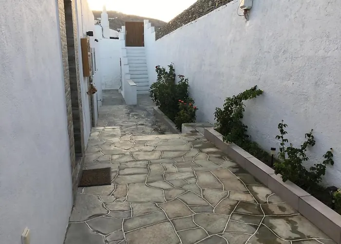 Lemonia Semesterbostad Kástron